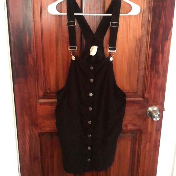 harper heritage Dresses & Skirts - Black overall dress